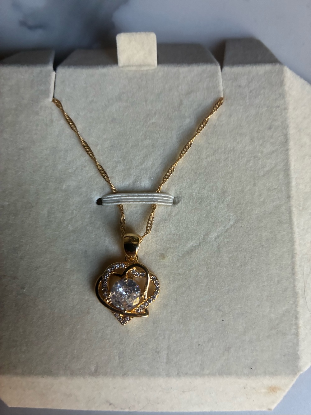 Gold Heart Pendant Necklace with Clear Stone